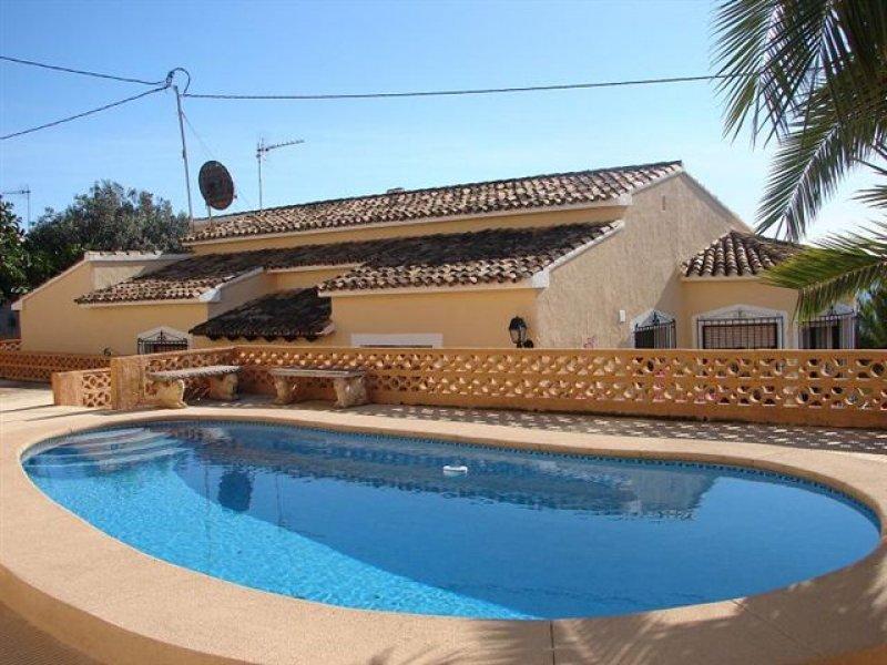 Magnificent Mediterranean Villa near Bassetes Beach Calpe