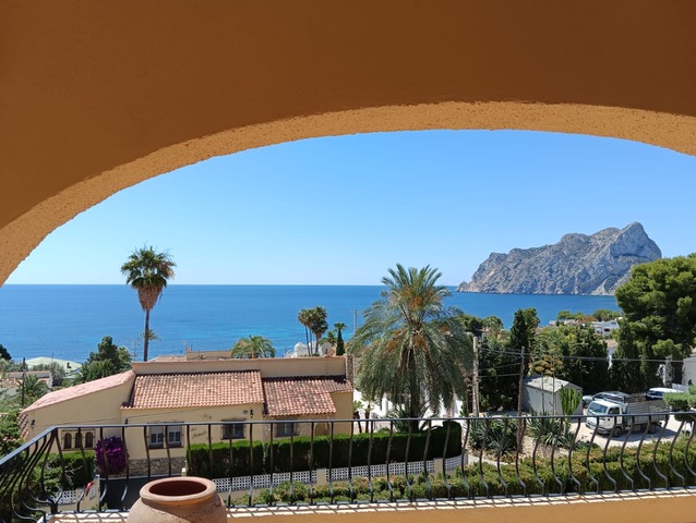 Prachtige mediterrane villa in de buurt van het strand van Bassetes Calpe