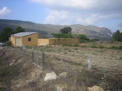 Immense terrain de 18000 mètres à Benissa