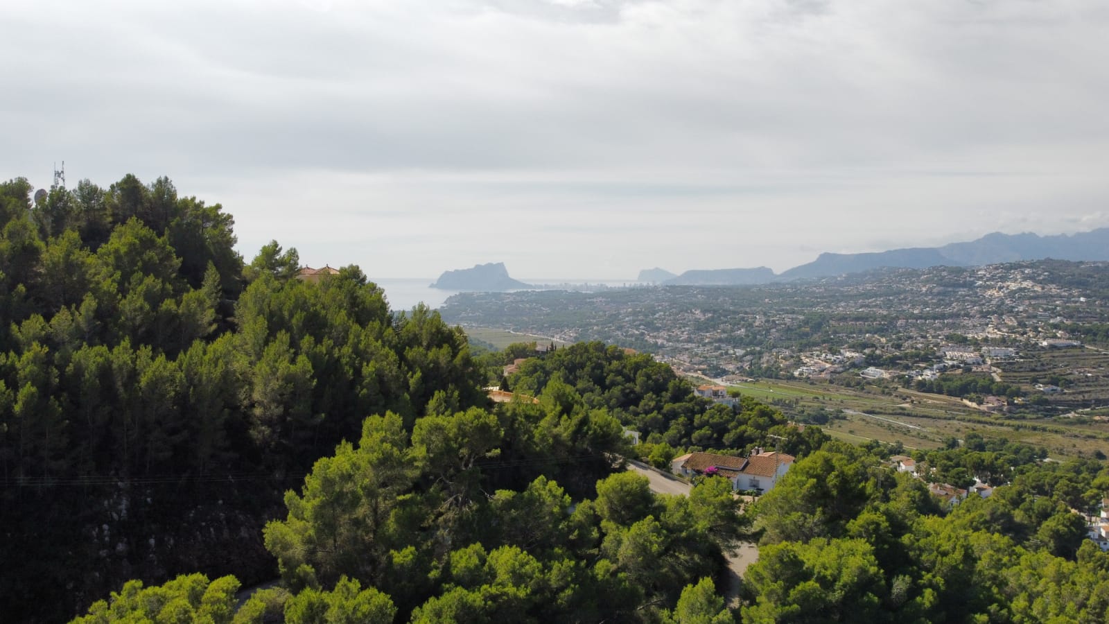 Tomt i Moraira i ett otroligt område med unik utsikt