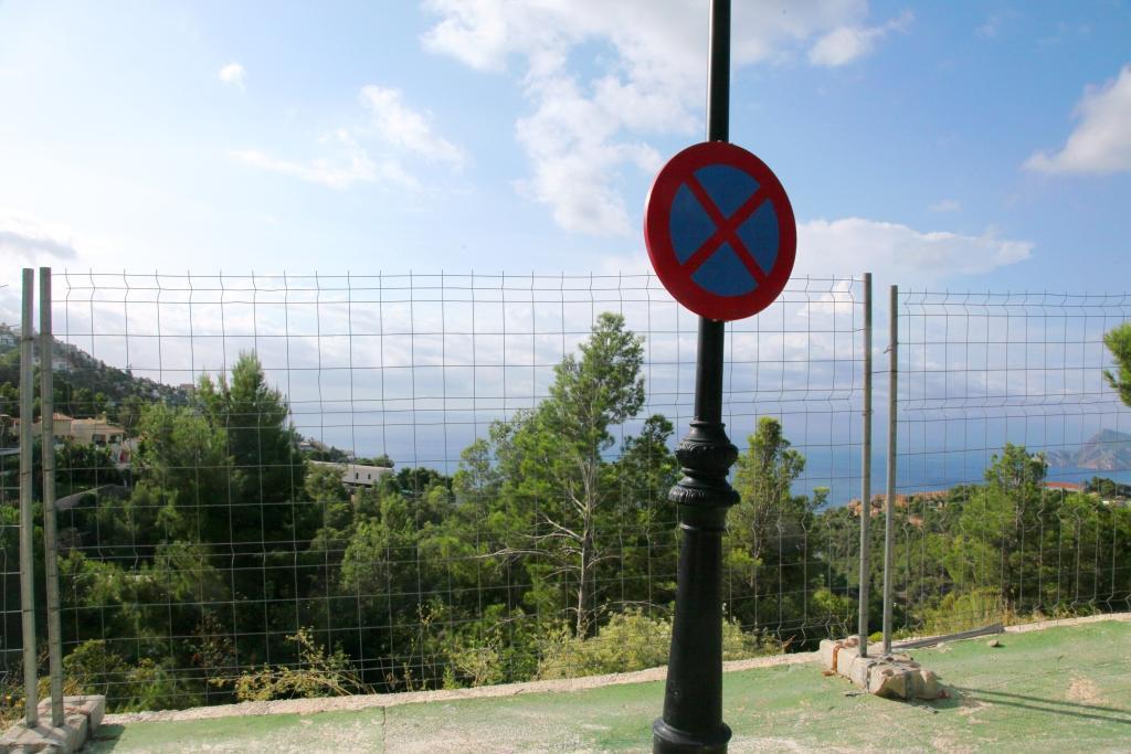 Utrolig tomt i Altea Hills panoramautsikt over havet og fjellene.