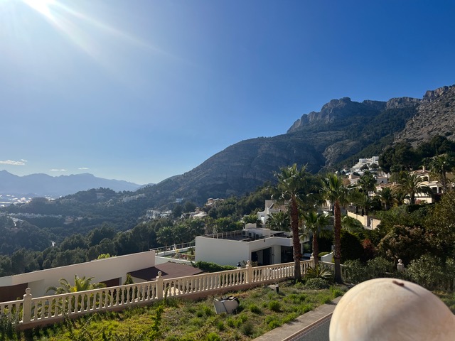 Lyxvilla under uppbyggnad i Altea Hills