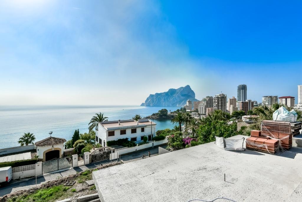 Ny villa i Calpe på anden linje af havet med fantastisk udsigt