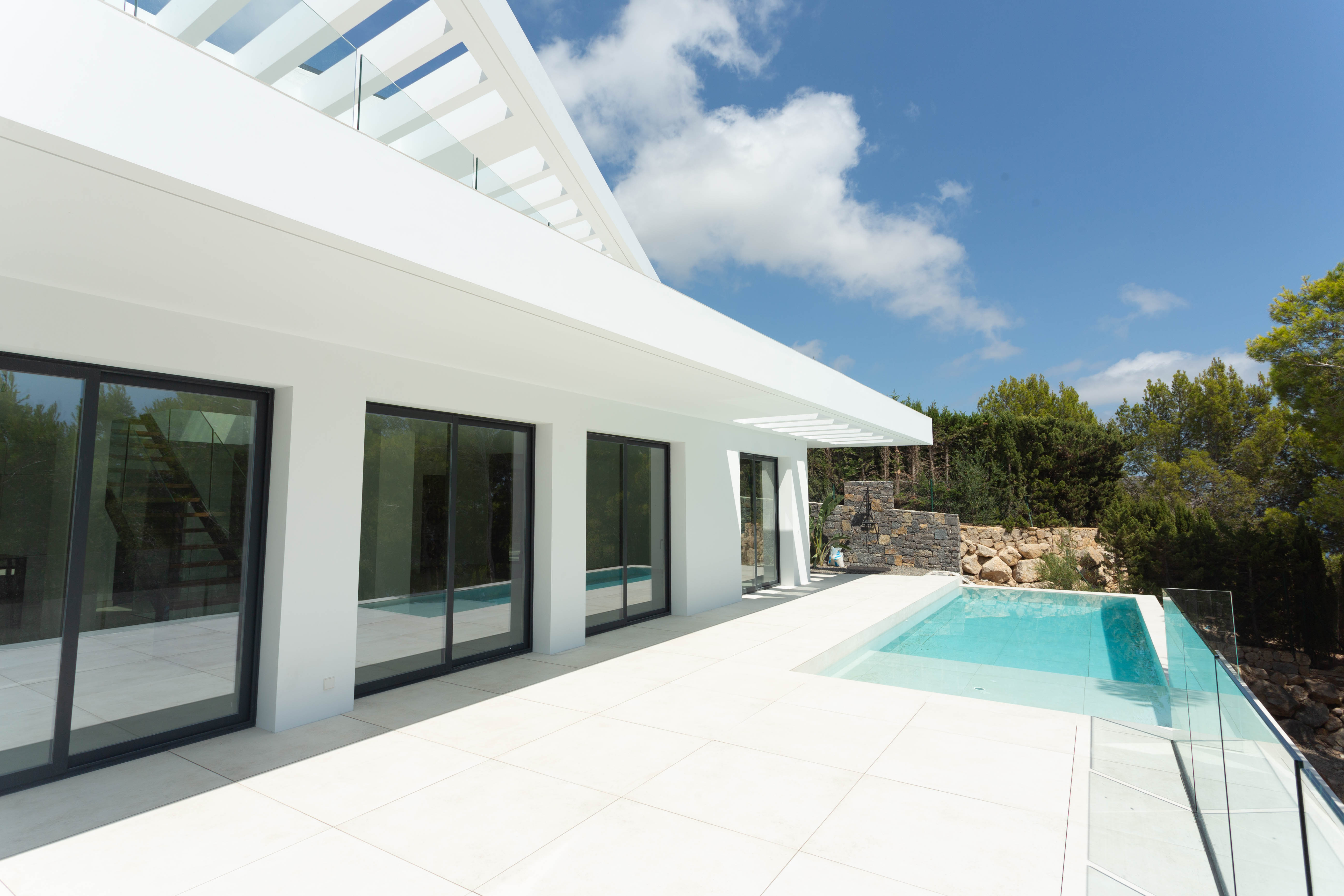 Moderne Villa in Altea mit herrlichem Blick auf das Mittelmeer