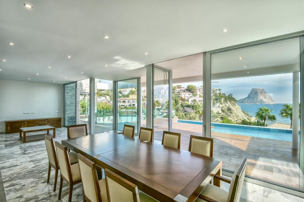 Magnificent Luxury Beachfront Villa in Puerto Blanco Calpe