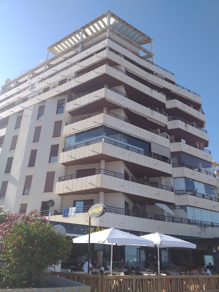 Duplex takvåning på frontlinjen av La Fosa Beach i Calpe