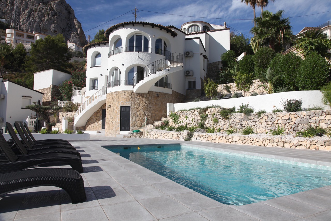 Umgebaute Villa mit Meerblick in Calpe