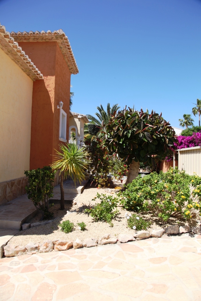 Ausgezeichnete, geräumige Villa im Zentrum von Calpe, ganz in der Nähe des Strandes