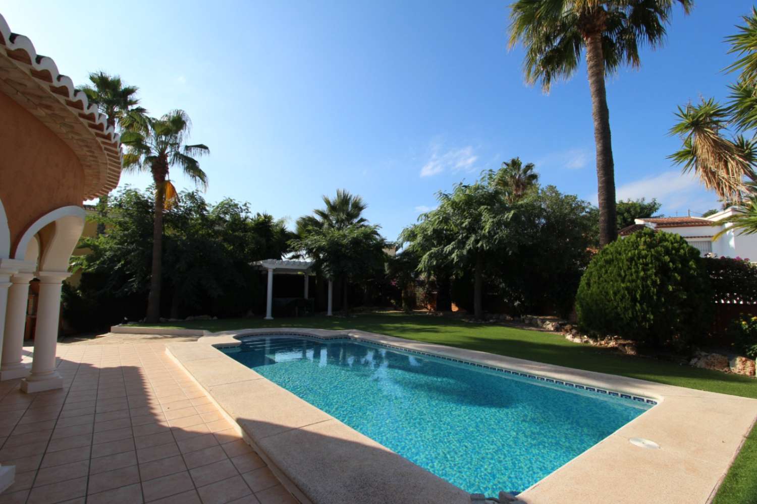 Excellent Spacious Villa in Calpe Center Very Close to the Beach