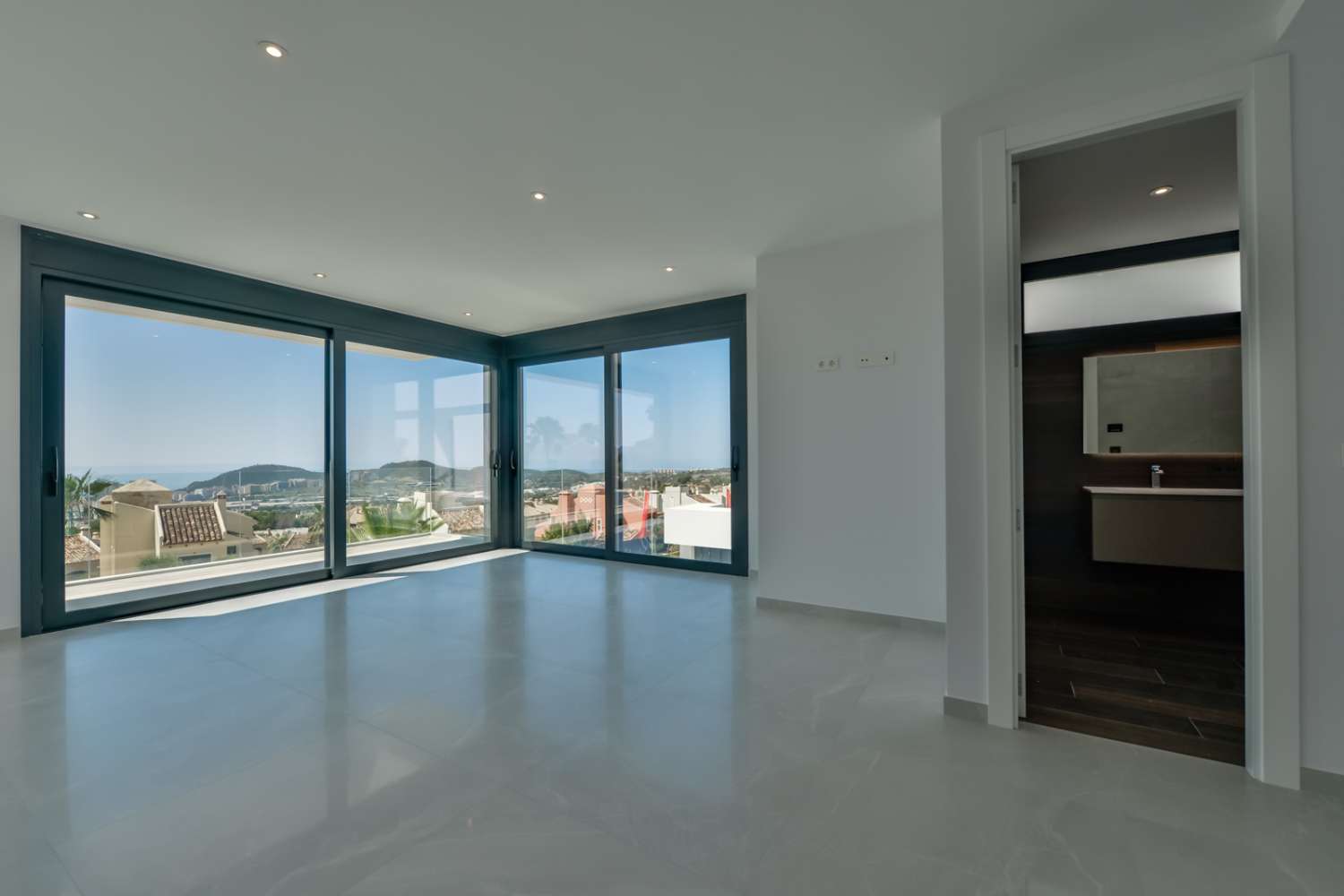 Fabulous Brand New Villa in Finestrat very close to the Beaches of Benidorm