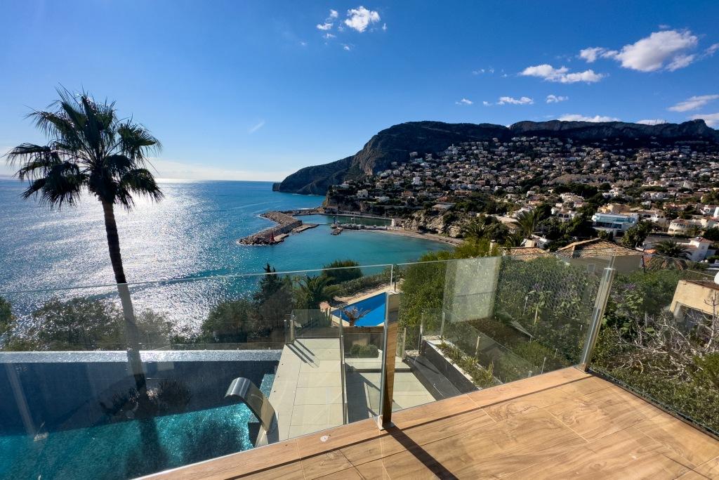 Majestueuse Villa de Luxe en Bord de Mer à Pto. Blanc Calpe