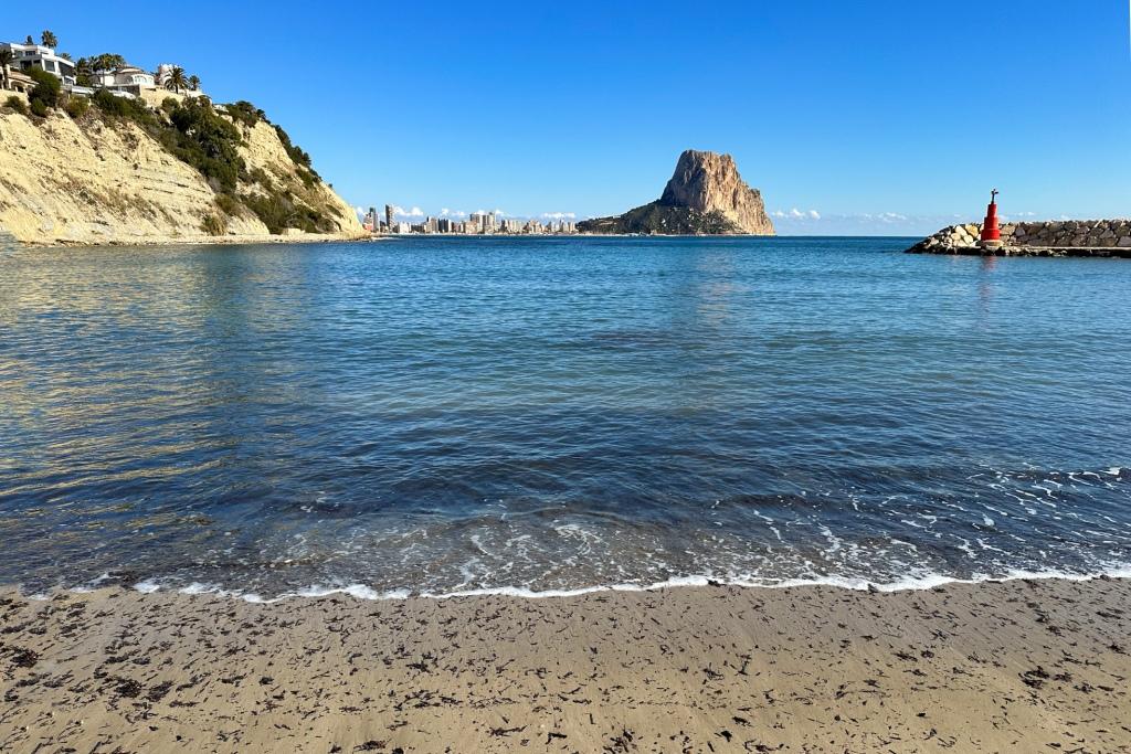 فيلا فاخرة مهيبة على شاطئ البحر في Pto. Blanco Calpe كالبي وايت