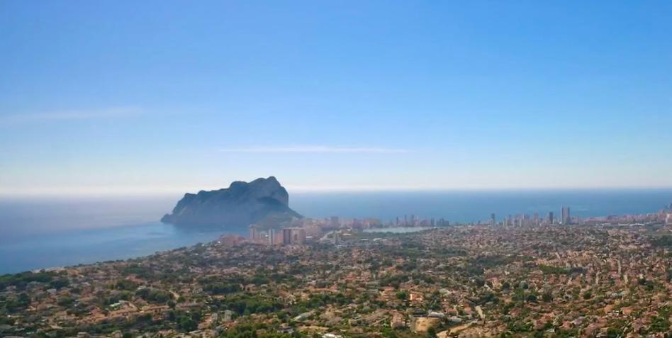 Villa de Lujo con Vistas al Mar en La Fustera Benissa