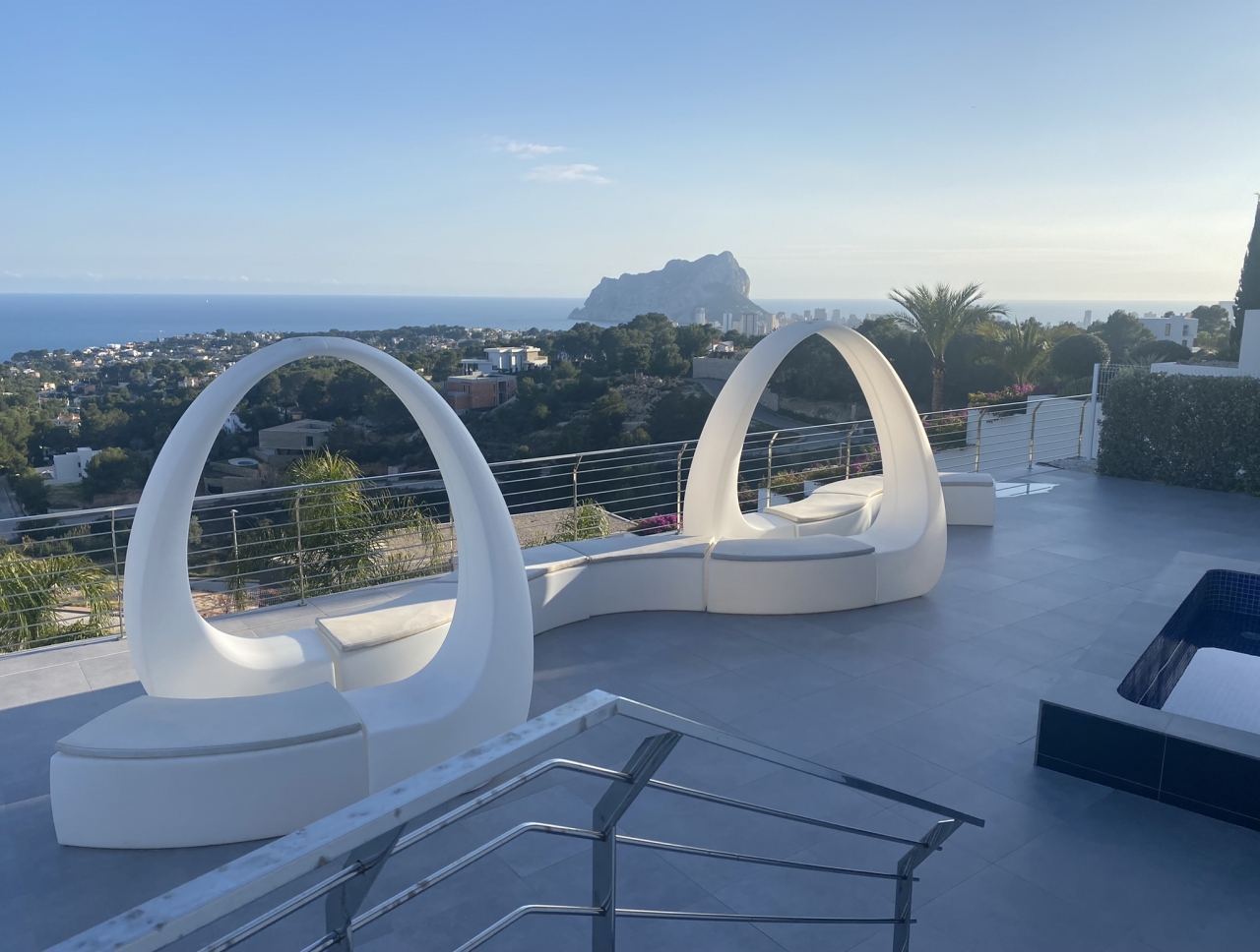 Luxusvilla mit Meerblick in La Fustera Benissa