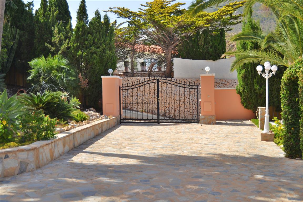 Spacieuse Villa Méditerranéenne avec Vue sur la Mer à Maryvilla Calpe