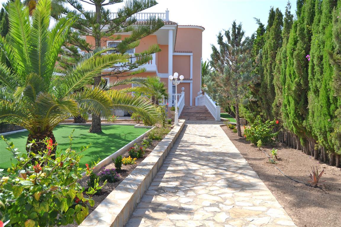 Spacieuse Villa Méditerranéenne avec Vue sur la Mer à Maryvilla Calpe