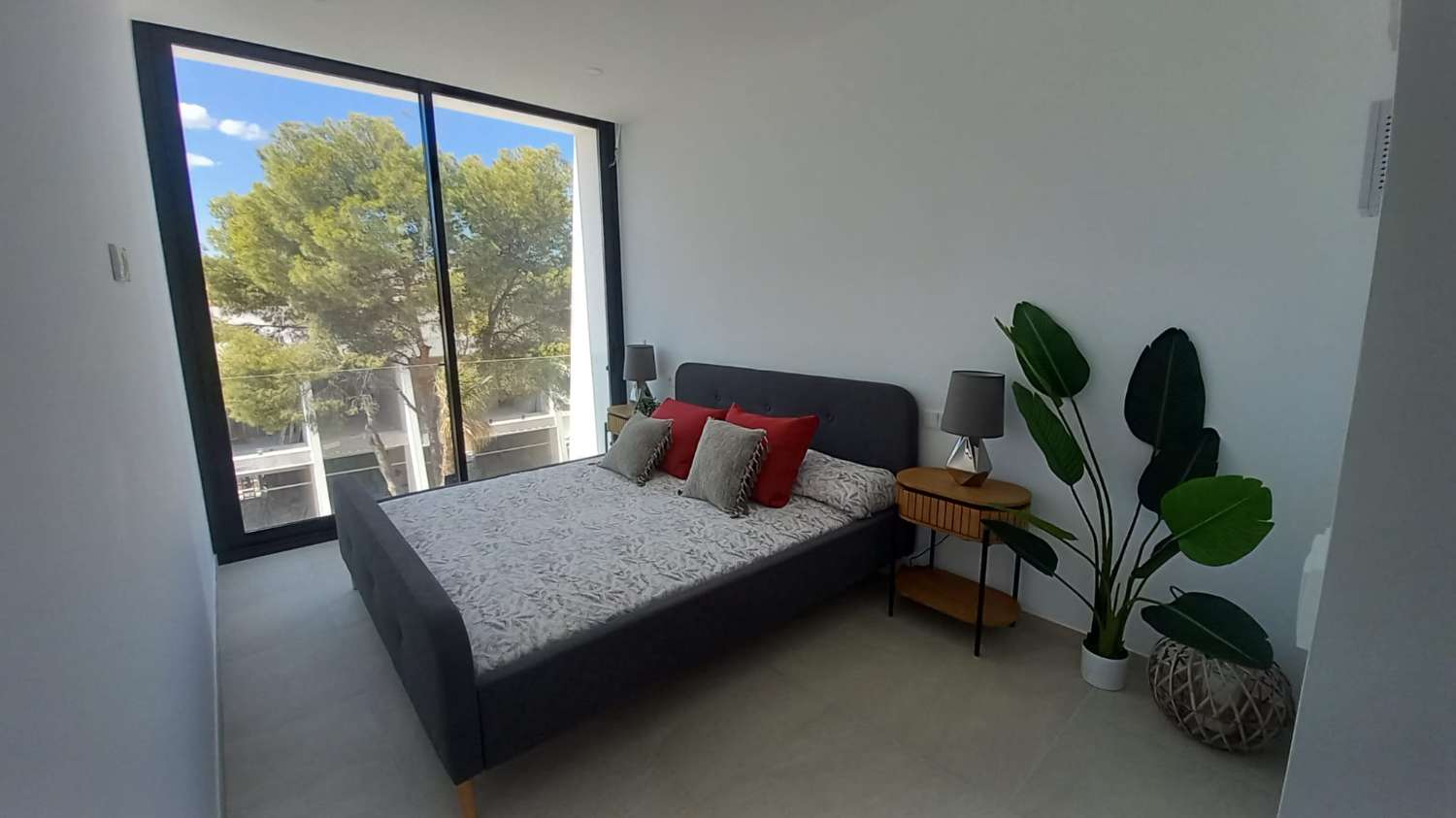 Moderna parhus i Calpe med öppen utsikt