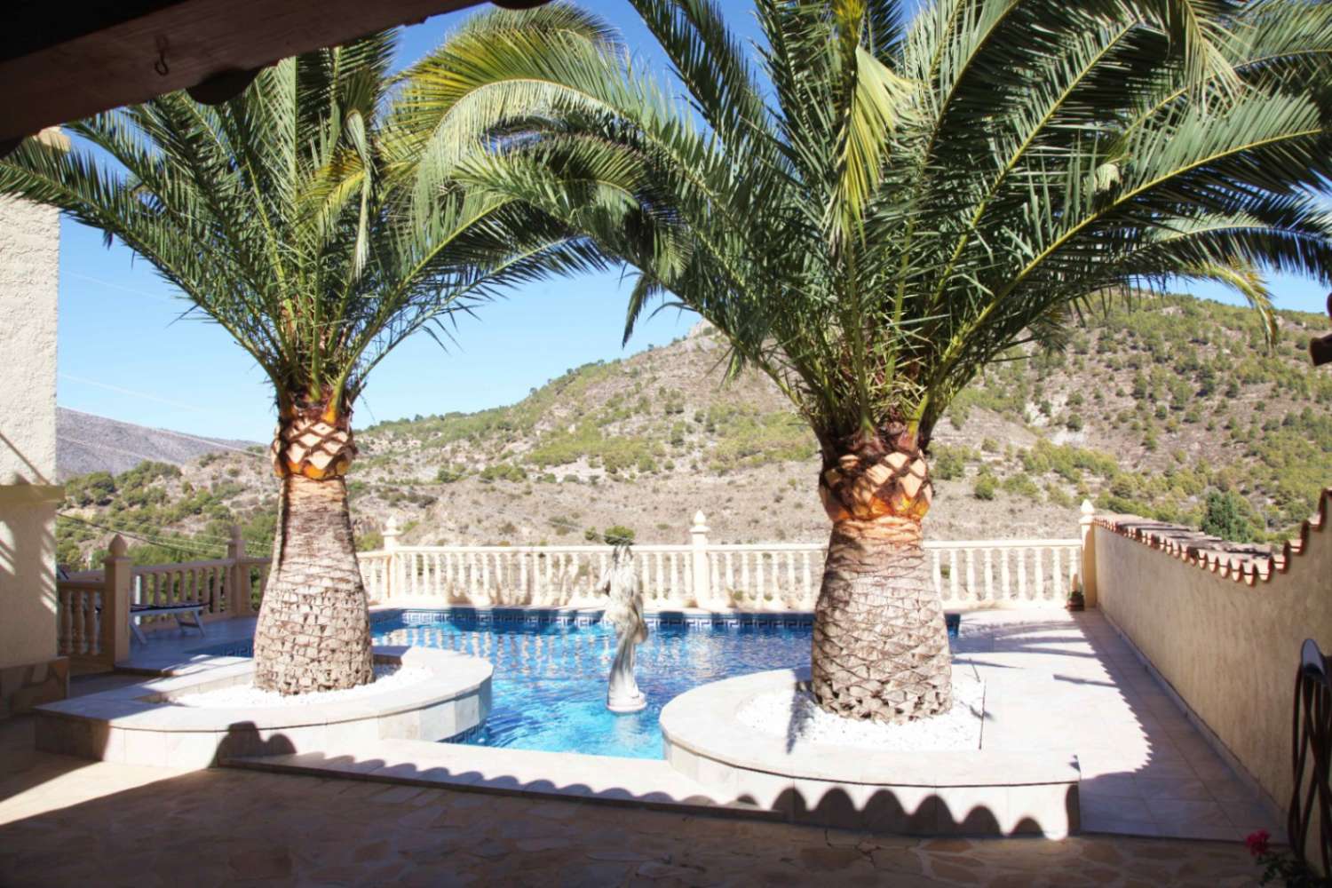 Formidable Villa en Calpe con Vistas al Mediterráneo