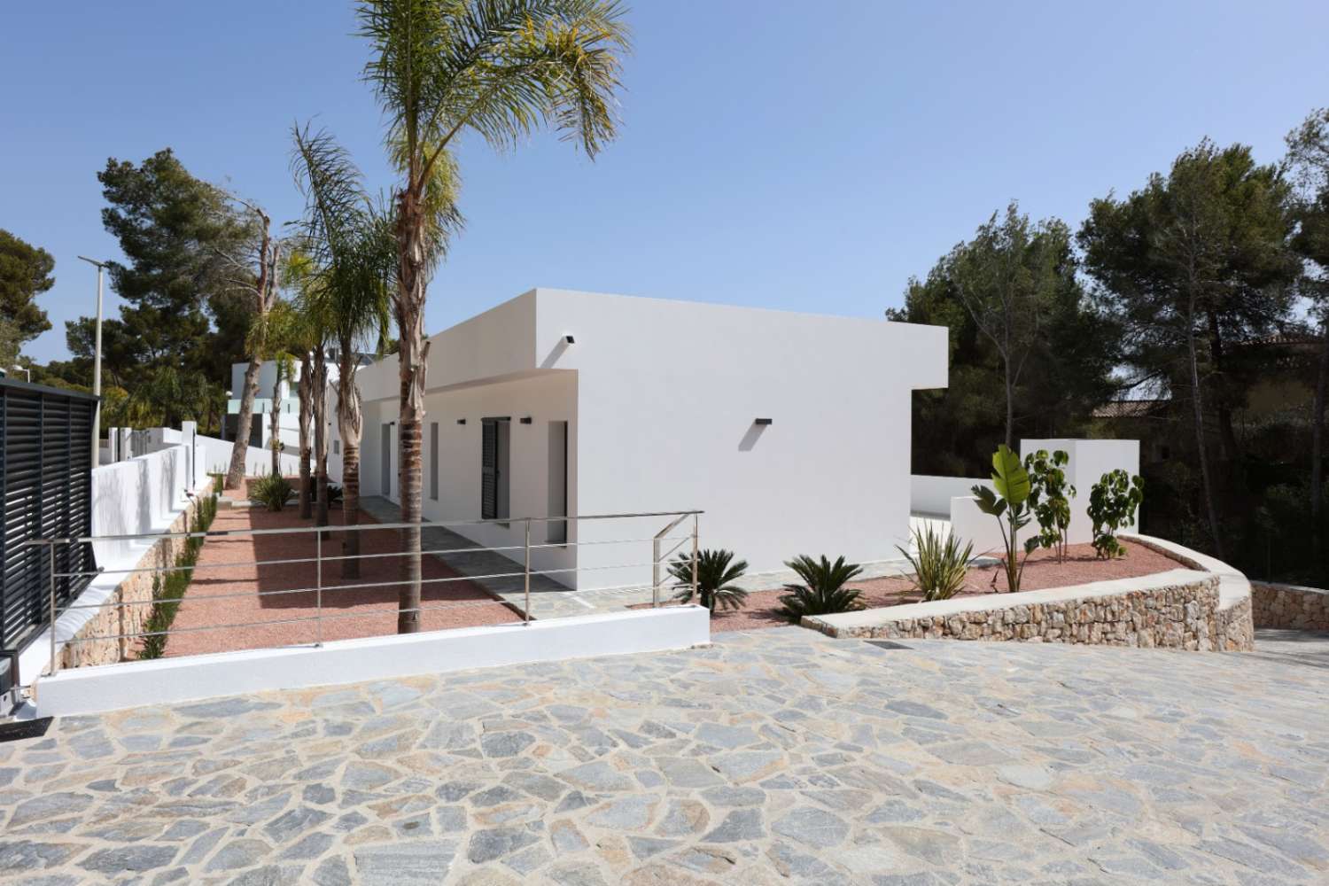 Modern and Sunny Villa in the Coastal Area of Benissa